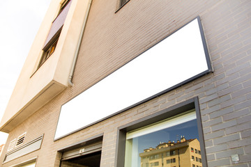 Kasetny LED XXL front napinany